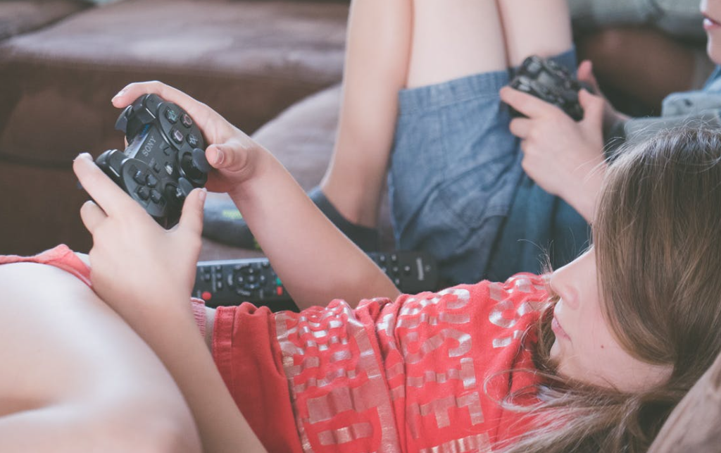 gaming kids